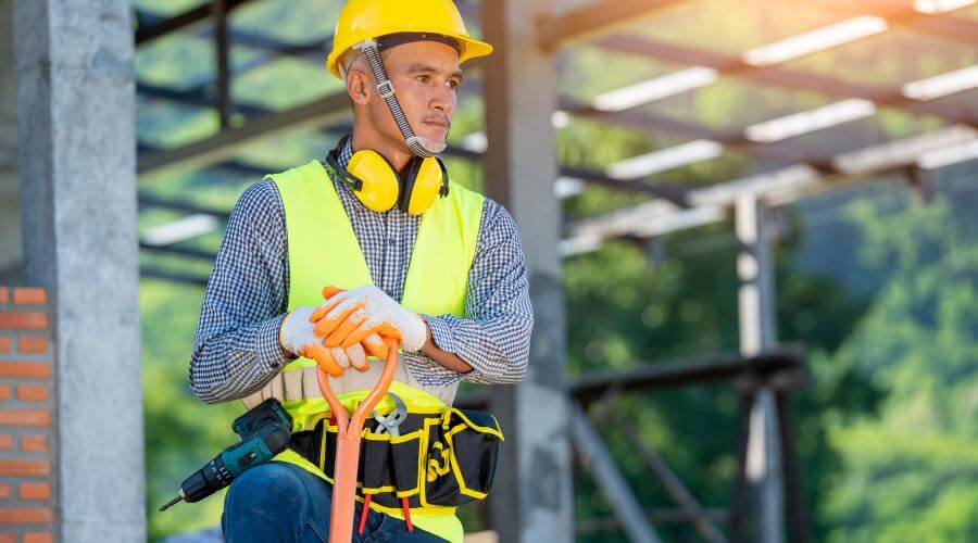 Expert Emergency Roof Repairs services in Gulliver, MI
